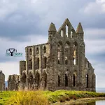 The Bolt Hole Town Centre, Dog Friendly Whitby