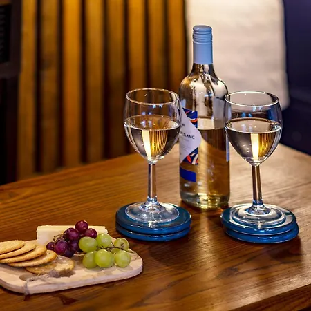 The Bolt Hole Town Centre, Dog Friendly Whitby