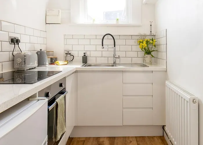 The Bolt Hole Town Centre, Dog Friendly Whitby