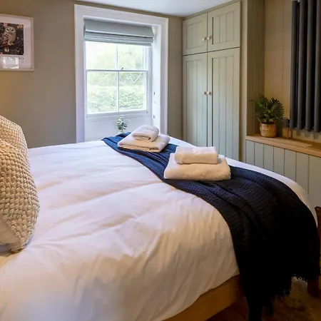 The Bolt Hole Town Centre, Dog Friendly